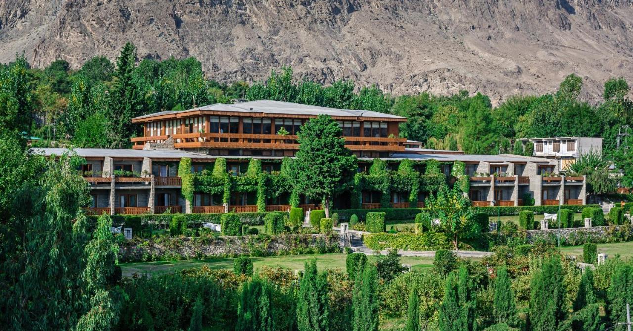 Gilgit Serena Hotel Exterior photo